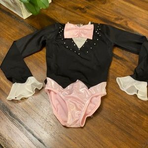 Girls dance costume